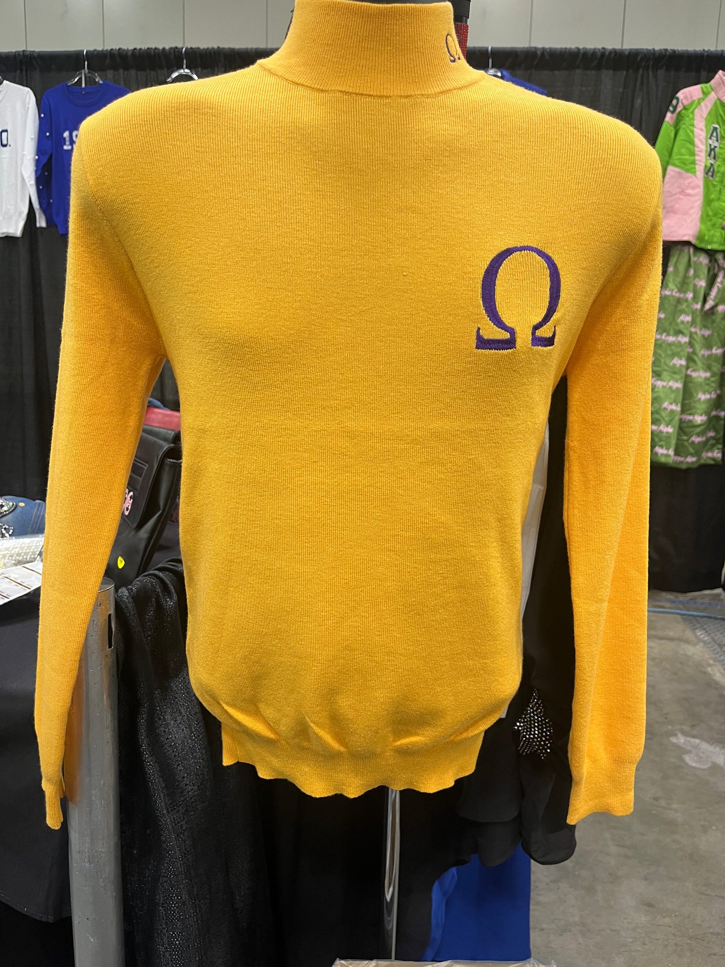 Que Old Gold Mockneck